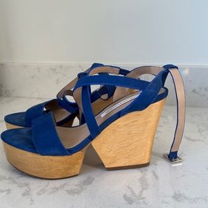 DIANE von FURSTENBERG royal blue heel, size 6 1/2.